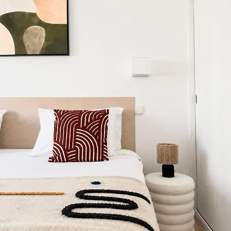 Apartment Modern Coastal Escape - Walk To Da Rocha *