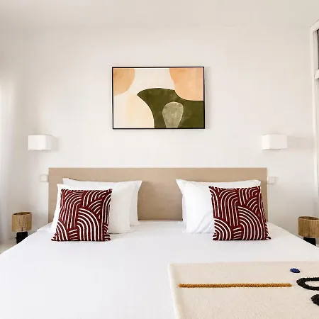 Apartment Modern Coastal Escape - Walk To Da Rocha